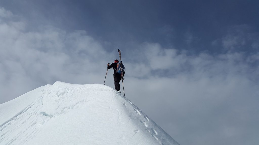 backcountry skiiing, summit, rockclimbing-2289970.jpg